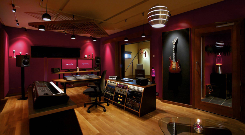 Zaprojektujemy Ci własną profesjonalną przestrzeń - odpowiednio wygłuszone studio nagrań